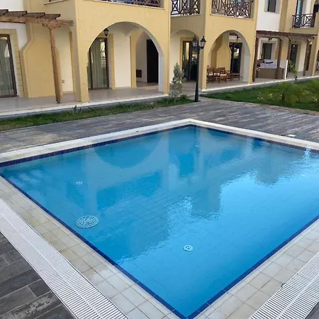 Sea Nearby Pool House For Holiday Yenibosazici